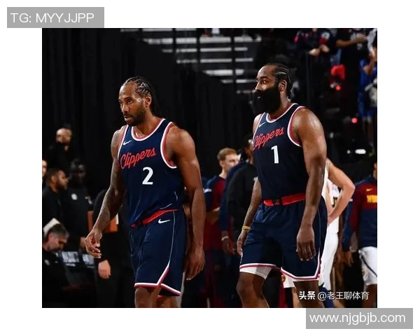 哈登将加盟篮网迎战前队火箭，球迷齐聚现场期待巨星对决