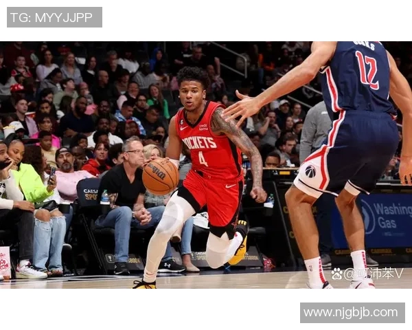 火箭队集体发挥，击败76人队