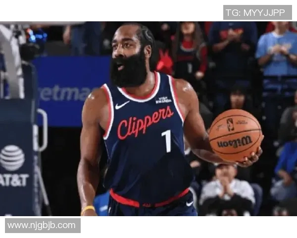 快船狂胜老鹰，获得次轮赛点