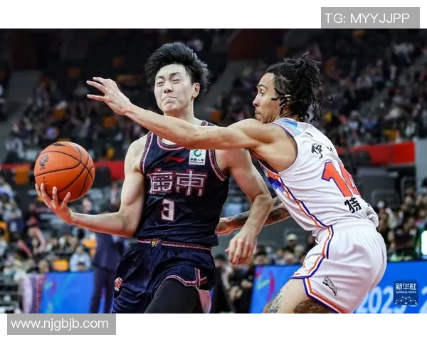 新疆伊力特队新赛季备战气氛浓厚，球员士气高涨