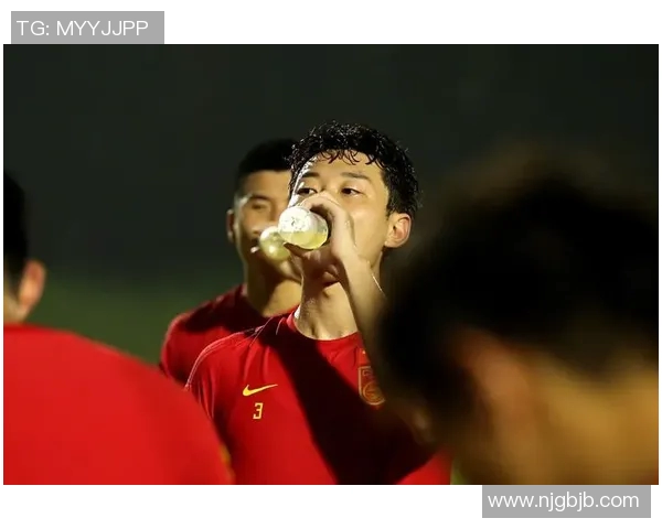 重庆斯威签下巴西国脚，引发球迷热议和期待