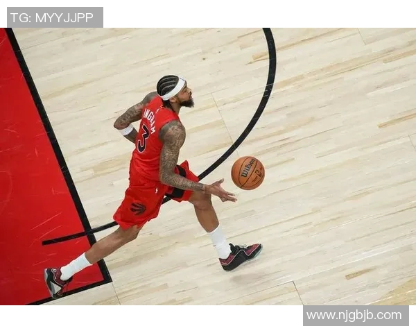 尼克斯队逆转战胜对手晋级，震撼全场！