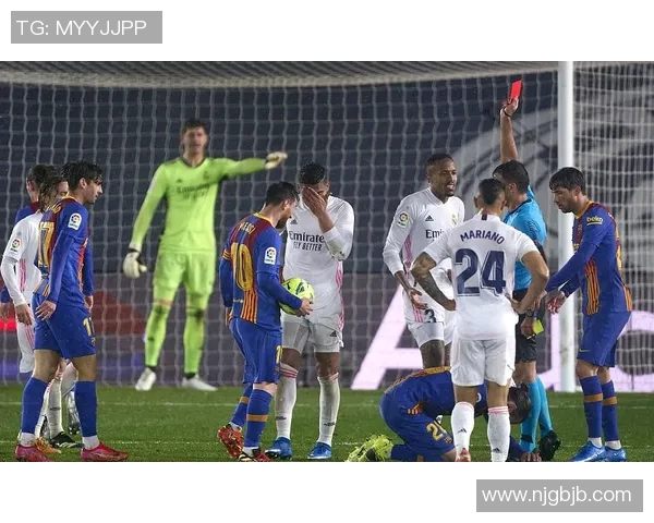 厄齐尔或将加盟西甲球队，引发球迷热议和期待